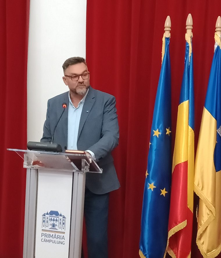 Vicele de la Câmpulung, internat în stare gravă la București