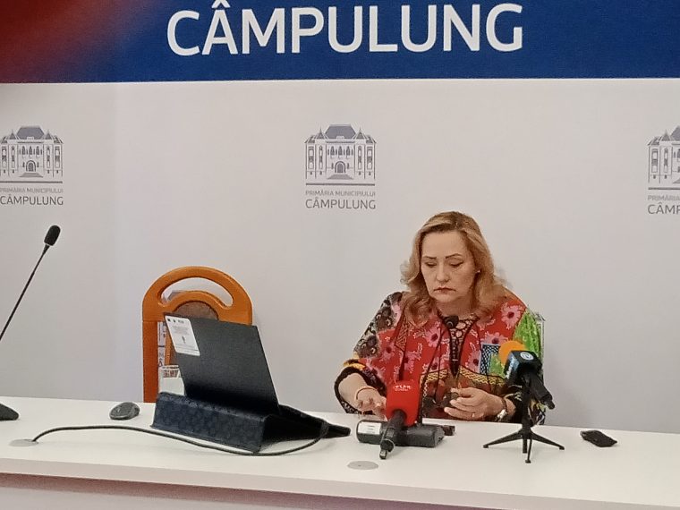 Elena Lasconi: „Să ne rugăm pentru sănătatea viceprimarului nostru!”