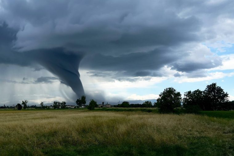 Tornadă devastatoare în Brazilia: cel puțin cinci morți și peste 400 de răniți
