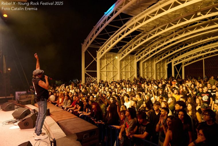 Pitești. Un an de la redeschiderea Teatrului de Vară din Ștrand