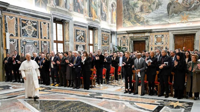 Întâlnire fără precedent la Vatican: actori celebri de la Hollywood, față în față cu Papa Leon