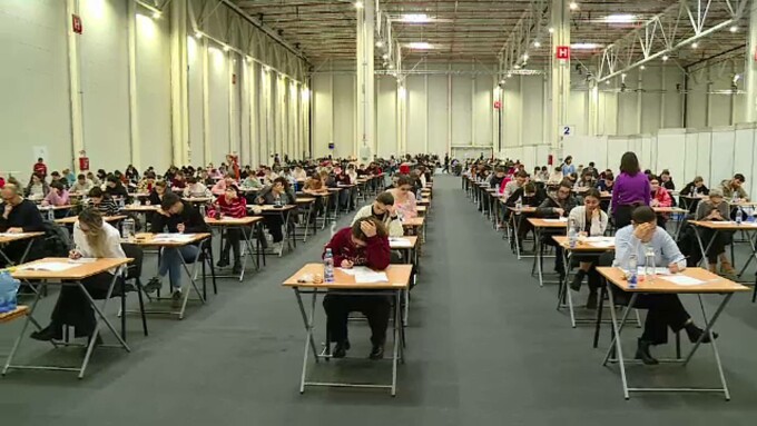 Peste 10.000 de absolvenți de medicină au susţinut examenul de Rezidenţiat. Doar 295 vor avea un post asigurat la stat