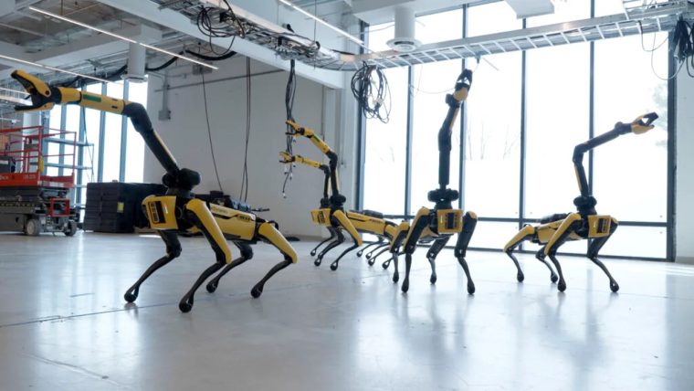 Spot, câinele-robot al trupelor SWAT, stârnește controverse: utilitate versus etică