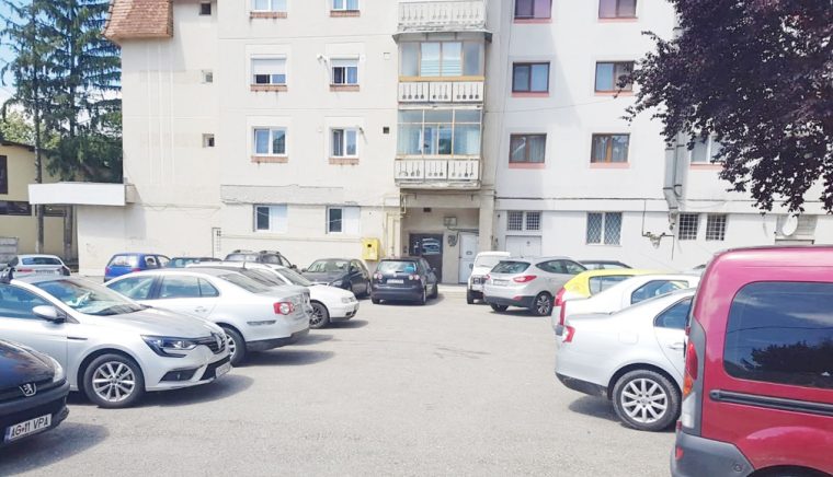Cum se obţin locuri de parcare rezidenţială la Curtea de Argeş