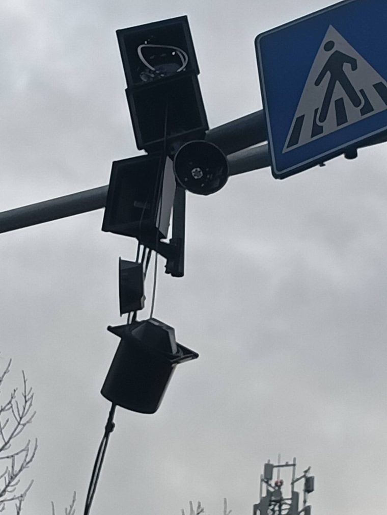 Pitești. Trafic îngreunat din cauza unui semafor defectat în urma unui accident rutier