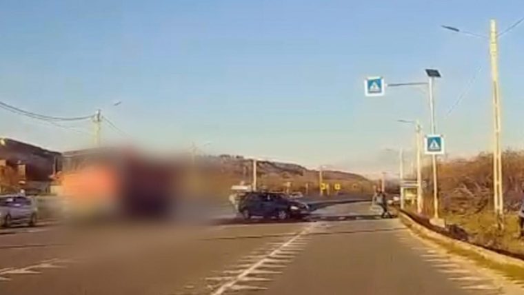 Argeș: Femeie de 32 de ani, lovită mortal de o basculantă pe trecerea de pietoni