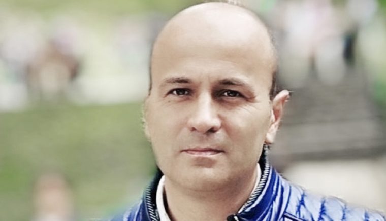 Adjunctul de la Poliţia Piteşti se împrumuta de bani de la tovarăşii de jocuri de noroc