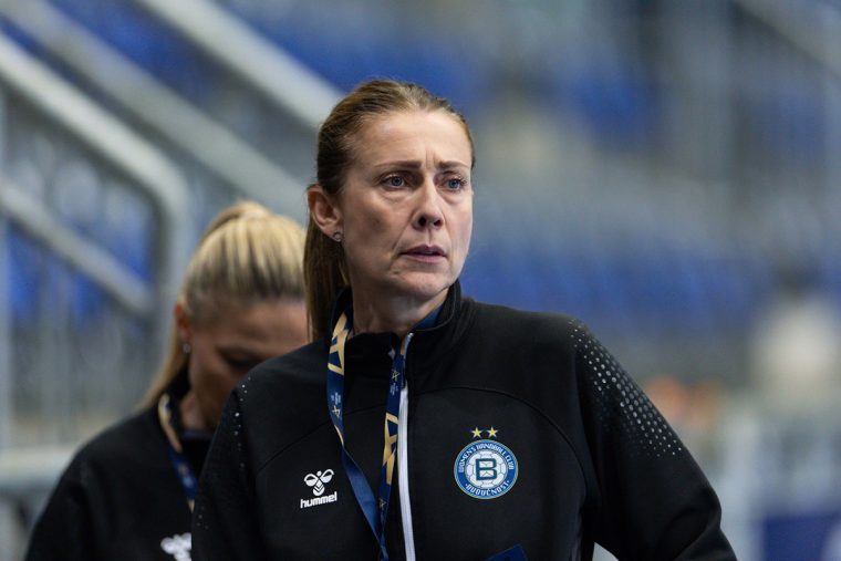 Fosta mare handbalistă Bojana Popović preia CSM Bucureşti