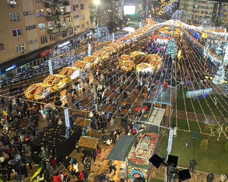 Ce spectacole sunt în decembrie în Piața Primăriei Pitești