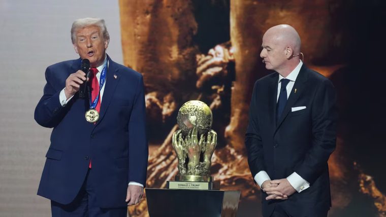 Donald Trump a primit primul Premiu FIFA pentru Pace