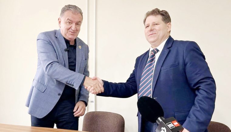 Primarul Gentea, la noul sediu al Apă Canal. „Este una dintre cele mai bune investiţii realizate”