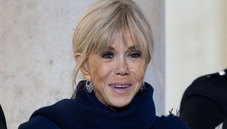 Brigitte Macron, în centrul unui scandal după ce a numit mai multe activiste feministe „ticăloase nenorocite”