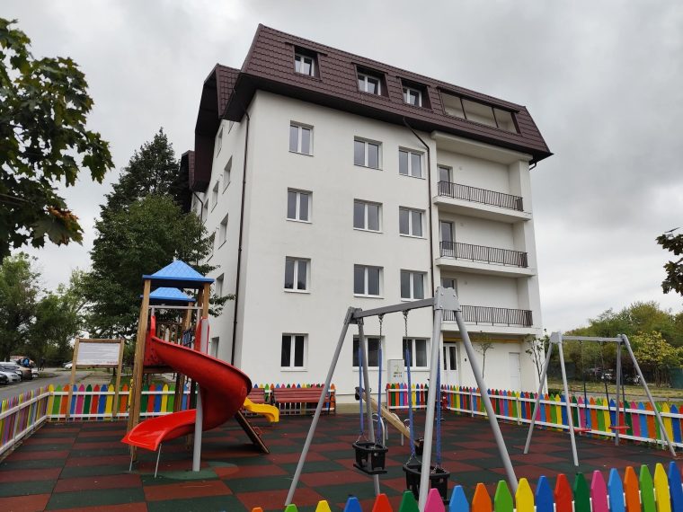 Mioveni, Argeș. Începe repartizarea locuințelor din Căminul C. Condiții și acte necesare