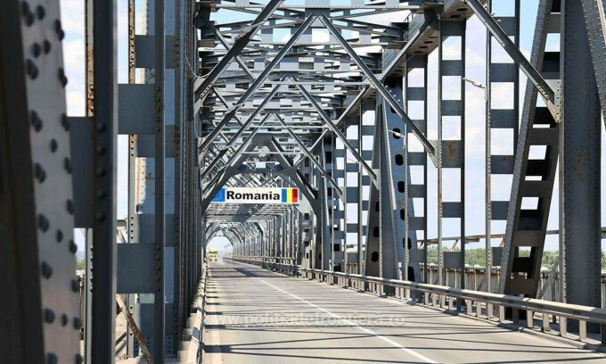 Circulația pe podul Giurgiu-Ruse va fi reluată de sărbători