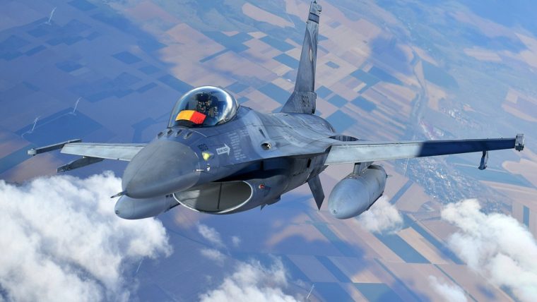Parlamentul dă undă verde unui acord strategic pentru armată: peste 600 de milioane de dolari pentru instruirea piloților F-16