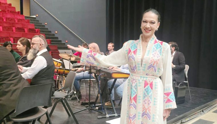 Adina Sima: „Între haos şi lumină, muzica îmi este puntea”, la Centrul Cultural Piteşti