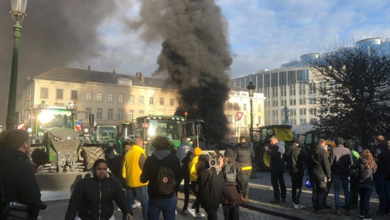 Mii de fermieri au luat cu asalt capitala Uniunii Europene