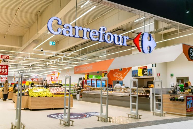 Mișcare-surpriză în retail: frații Pavăl de la Dedeman, în negocieri pentru preluarea Carrefour România