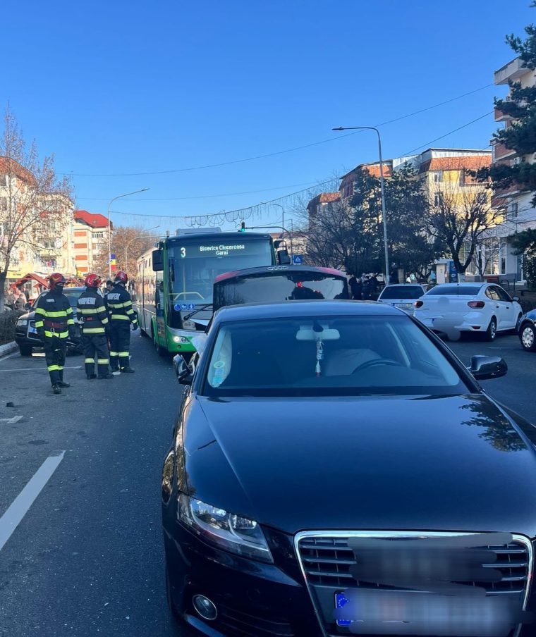 Trei accidente în Argeș, duminică, până la prânz