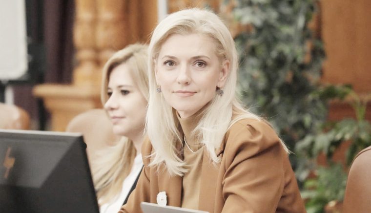 Alina Gorghiu: „Neplata cu rea-credinţă a pensiei de întreţinere este violenţă economică”