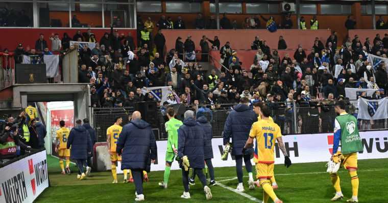 Verdictul FIFA pentru România după meciul cu Bosnia. Cât ne-au costat incidentele fanilor