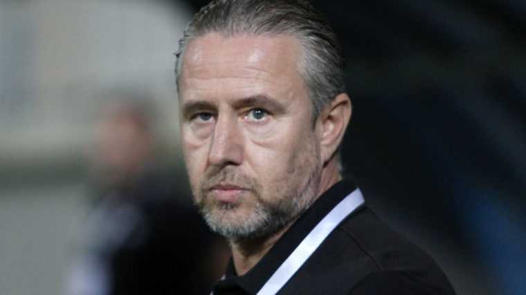 Astăzi, Reghecampf are meci cu FC Gorilla!