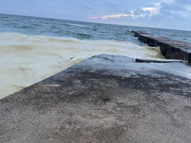 Poluare în Marea Neagră după bombardamentele rusești de la Odesa