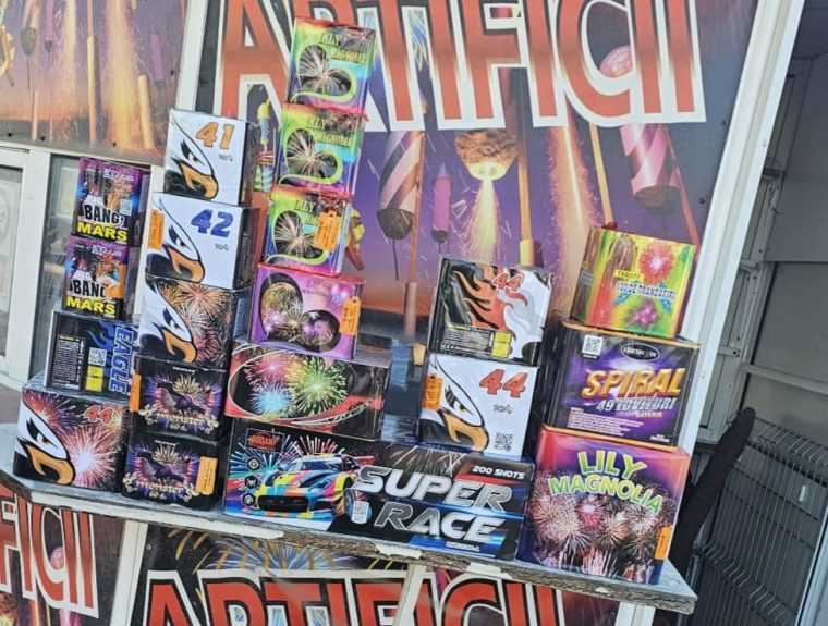 Argeș. Petarde interzise, confiscate de jandarmi în Călinești