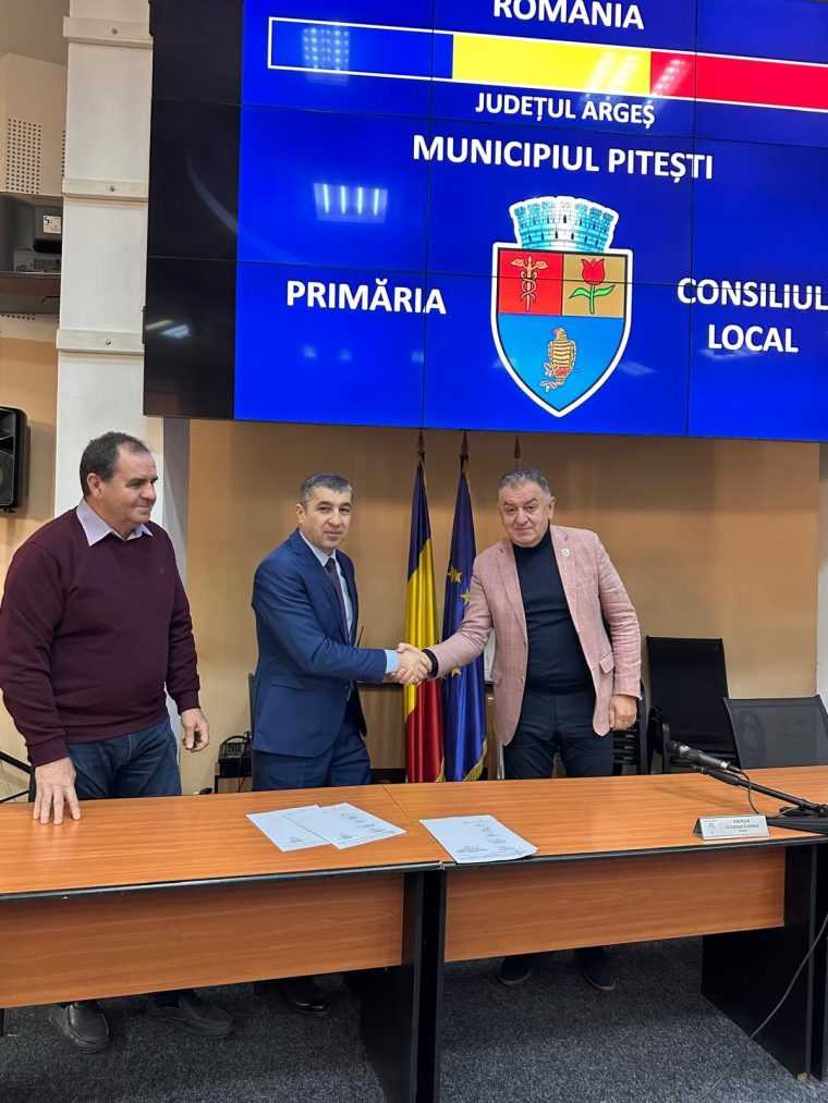 Două contracte semnate la Pitești în ultima zi a anului. Ce s-a pus la cale pentru 2026