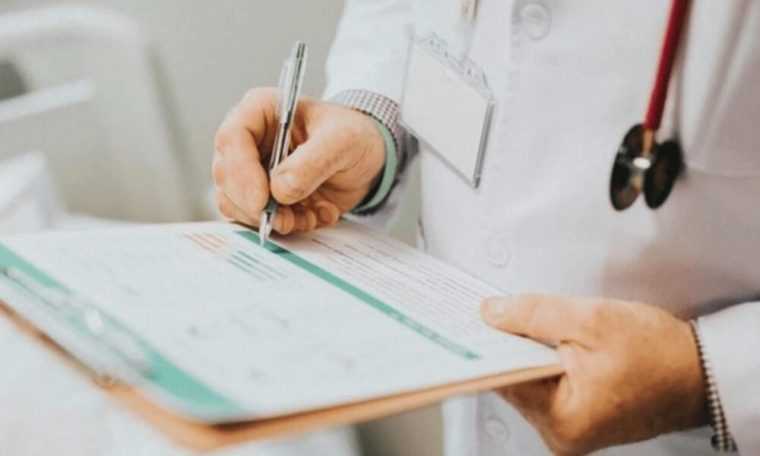 Guvernul modifică regulile pentru concediul medical. Câte zile vor fi plătite de angajator