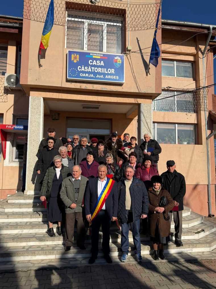 24 de cupluri, premiate la Oarja pentru cinci decenii de viață împreună