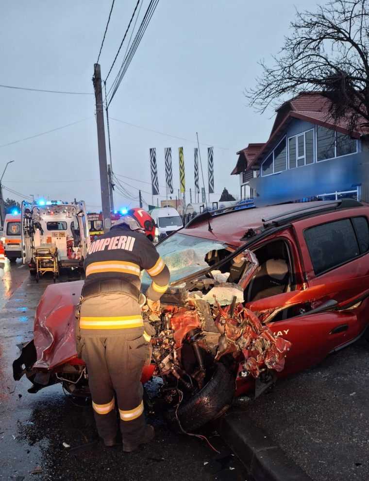 Accident grav la Piteşti, pe bulevardul Nicolae Bălcescu