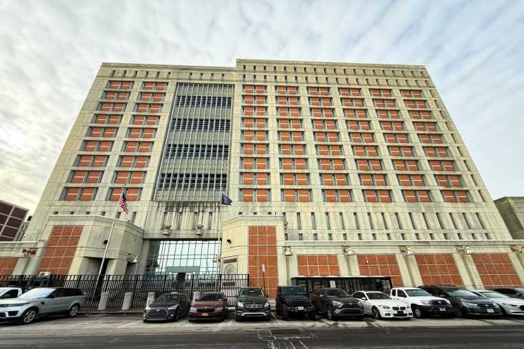 Nicolas Maduro este încarcerat în cea mai temută închisoare din New York. De ce i se spune „Infernul pe Pământ”