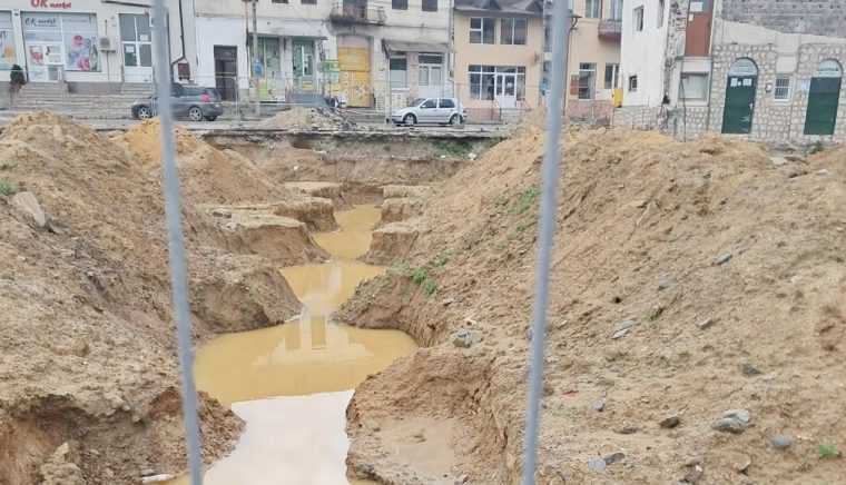 Taxe mărite pentru piețarii din Câmpulung care stau în ger