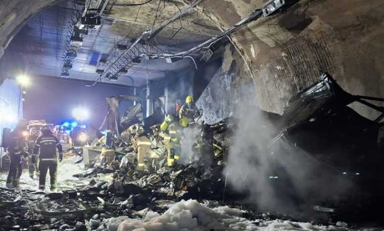 Accident devastator într-un tunel din Austria: un TIR condus de un român a blocat Autostrada Tauern și a distrus sute de metri de infrastructură