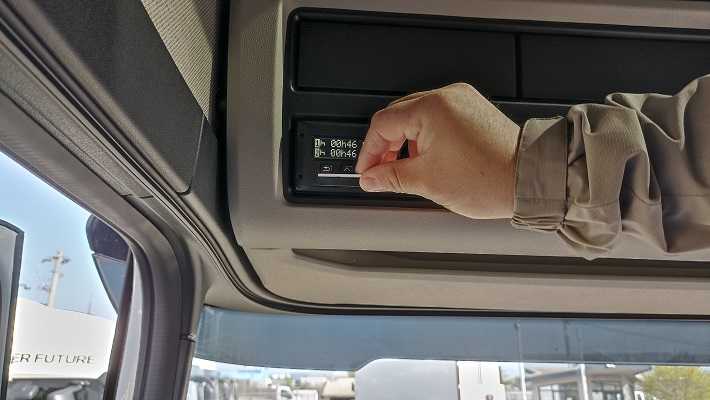 Prins la Pitești băut la volan și fără a utiliza tahograful