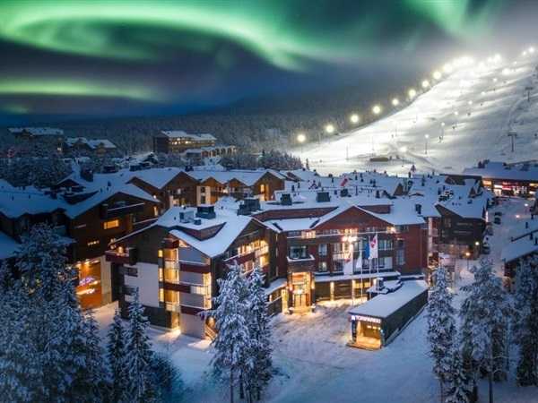 Ger istoric în Finlanda: mii de turiști captivi în Laponia, la -40 de grade