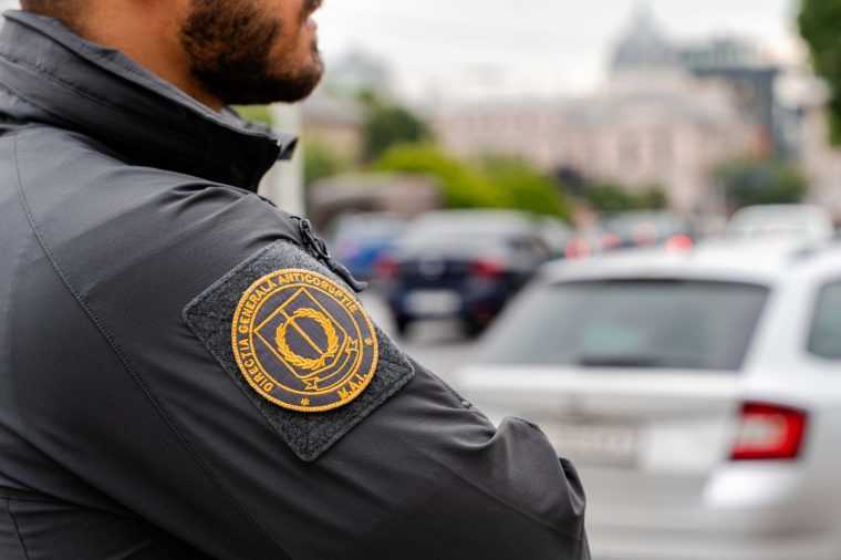 DGA. Agent-șef de poliție, judecat pentru abuz în serviciu și nerespectarea regimului armelor și munițiilor