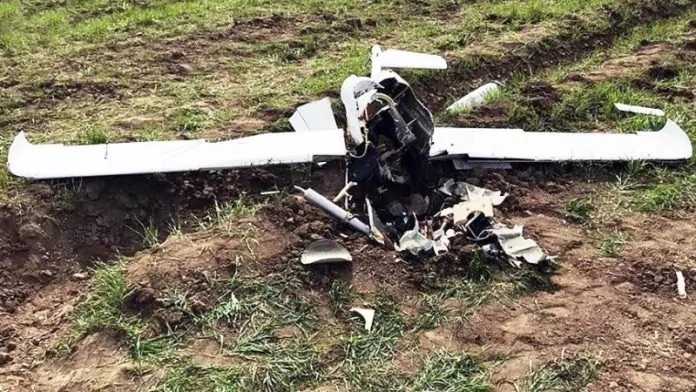 Alertă maximă în Vrancea: o dronă militară a căzut în curtea unui localnic. SRI și Armata au intervenit de urgență