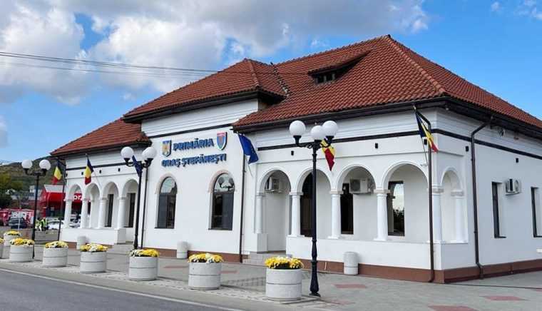 Cetăţenii de la Ştefăneşti sunt consultaţi printr-un chestionar online despre Planul Urbanistic General al oraşului