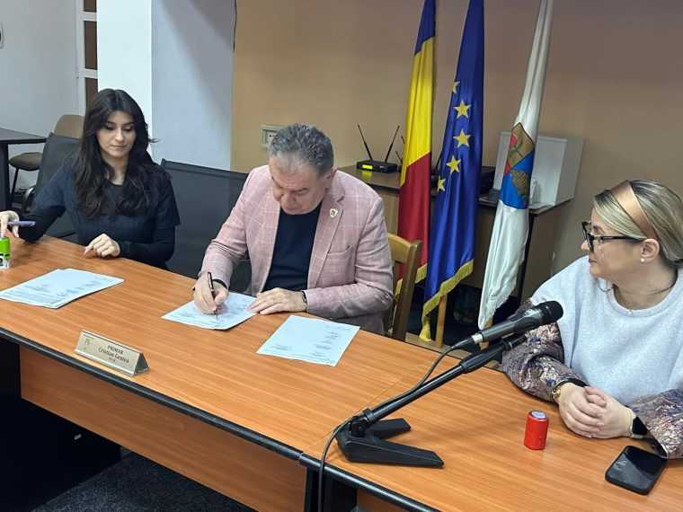 Pitești. Platforme moderne pentru deșeuri în cartierele Tudor Vladimirescu și Frații Golești