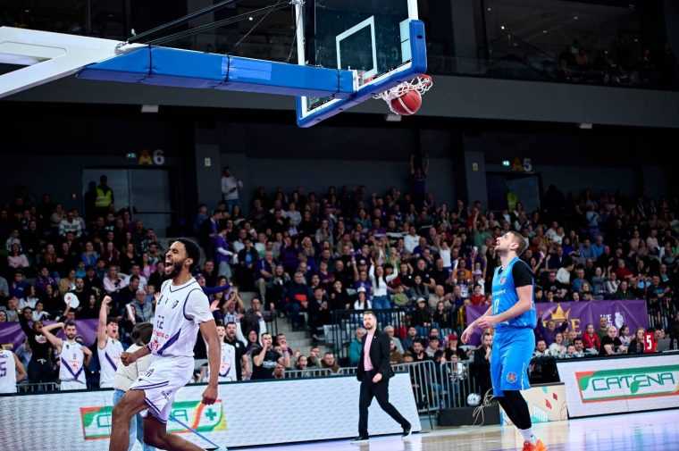 Invitat special la meciul de baschet de la Pitești Arena