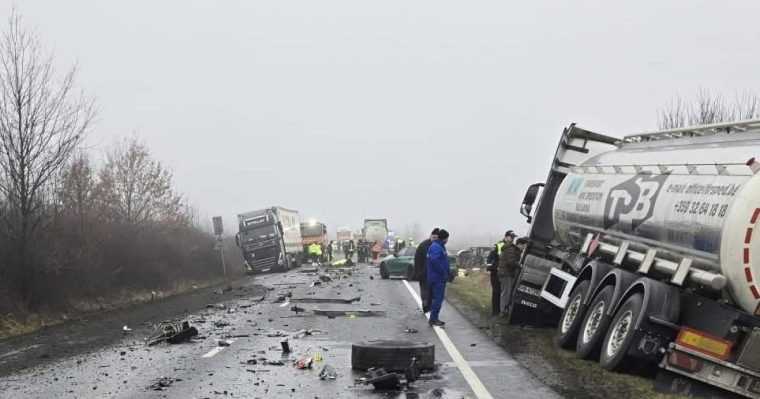 Cei șapte oameni care au murit în accidentul din Timiș erau suporteri ai echipei PAOK, antrenată de Răzvan Lucescu