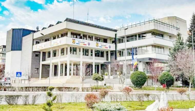 Primăria Mioveni emite acorduri pentru activităţi sezoniere doar cu dosar complet. Ce trebuie să conţină