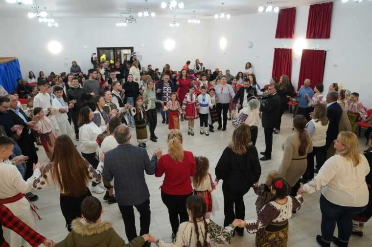 Încep horele la sate în Argeș. Petreceri până la Lăsata secului