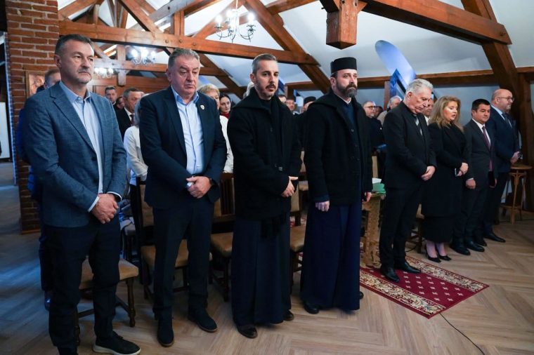 Primarul Piteștiului a reafirmat sprijinul pentru Biserică la întâlnirea Adunării Eparhiale