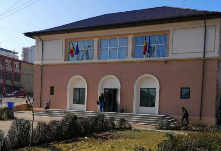 Pitești. Sala „Lumina” se va numi „Costin Alexandrescu”