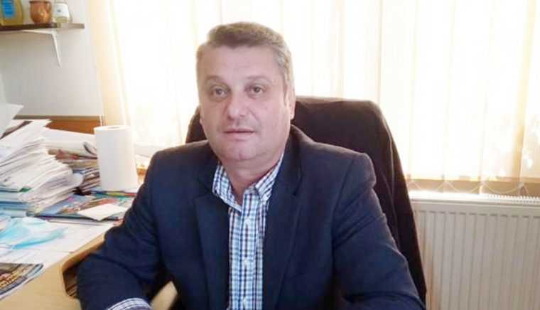 Scandalul ariilor protejate desenate din birou inflamează edilii din Argeş. Primarul din Coşeşti: „Una dintre aceste zone de protecţie strictă se suprapune peste parcarea Spitalului Brădet”