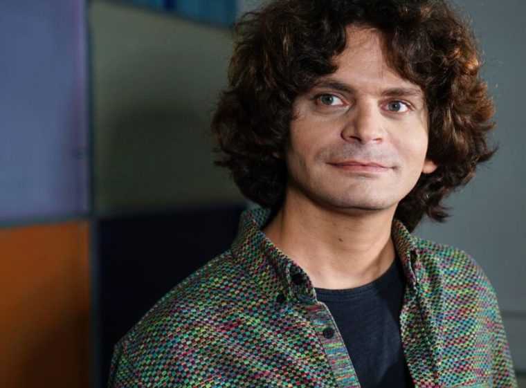 „Antrenorul de genii”, condamnat definitiv la 7 ani și 10 luni de închisoare pentru viol asupra a doi minori.