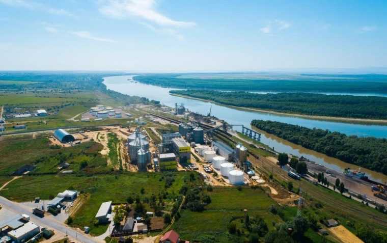 Mutare geopolitică majoră: România preia controlul unui port-cheie din Republica Moldova